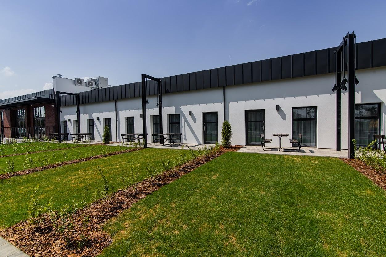 Hotel Browar Wiatr Uniejow Bagian luar foto