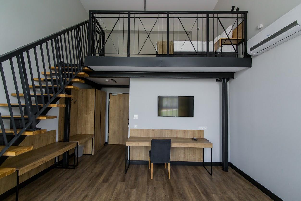 Hotel Browar Wiatr Uniejow Bagian luar foto