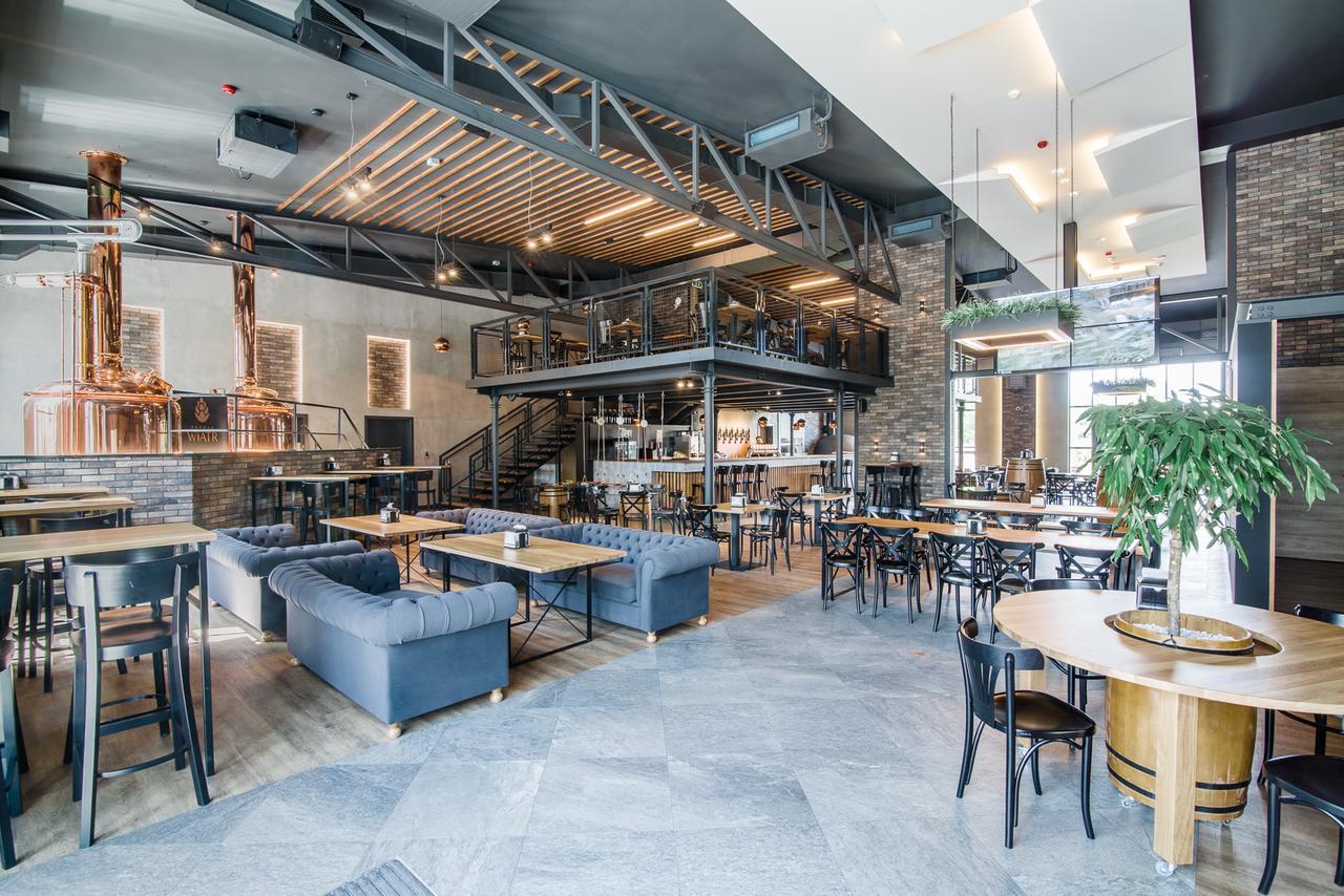 Hotel Browar Wiatr Uniejow Bagian luar foto